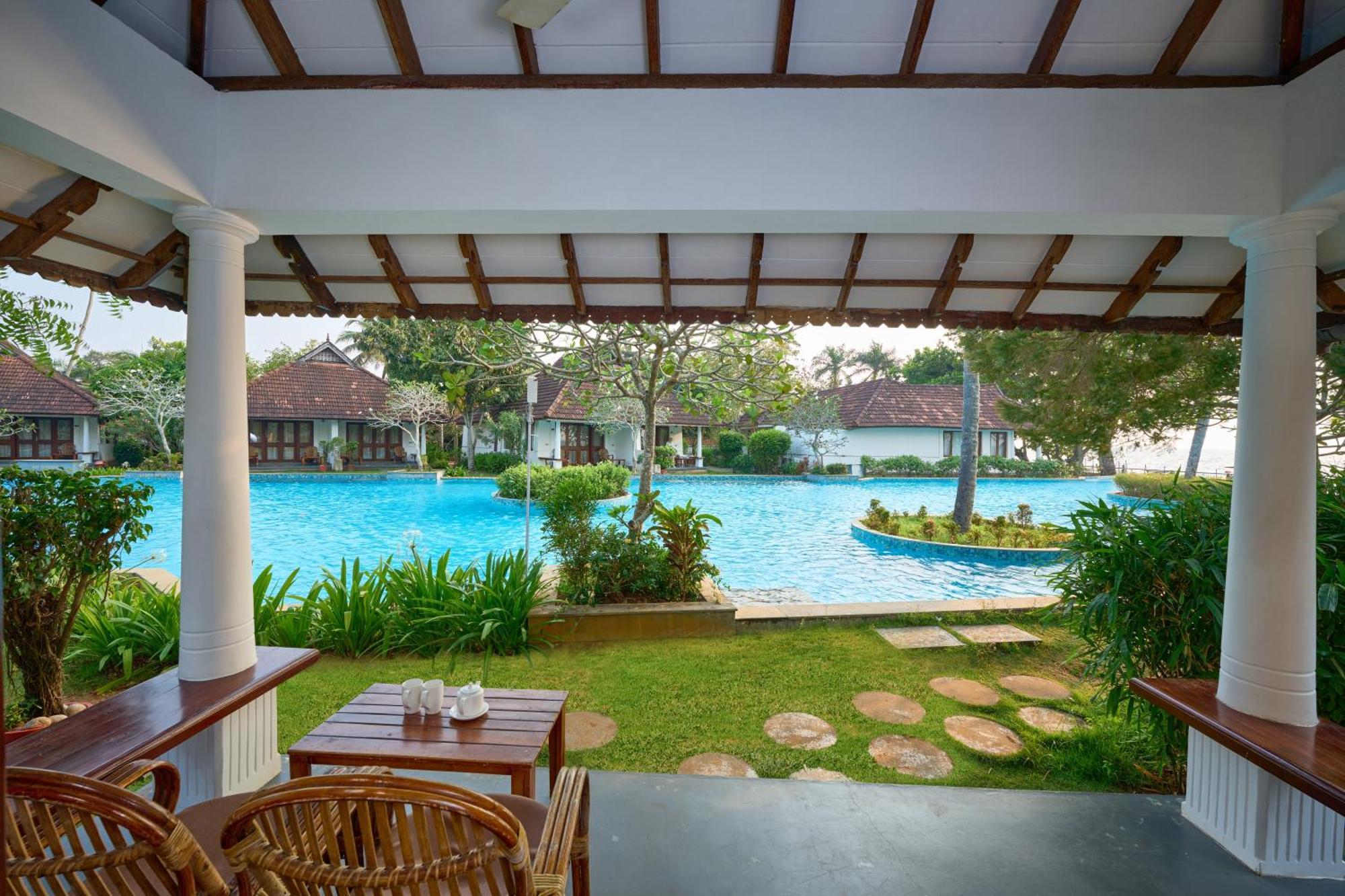 Rhythm Kumarakom Extérieur photo